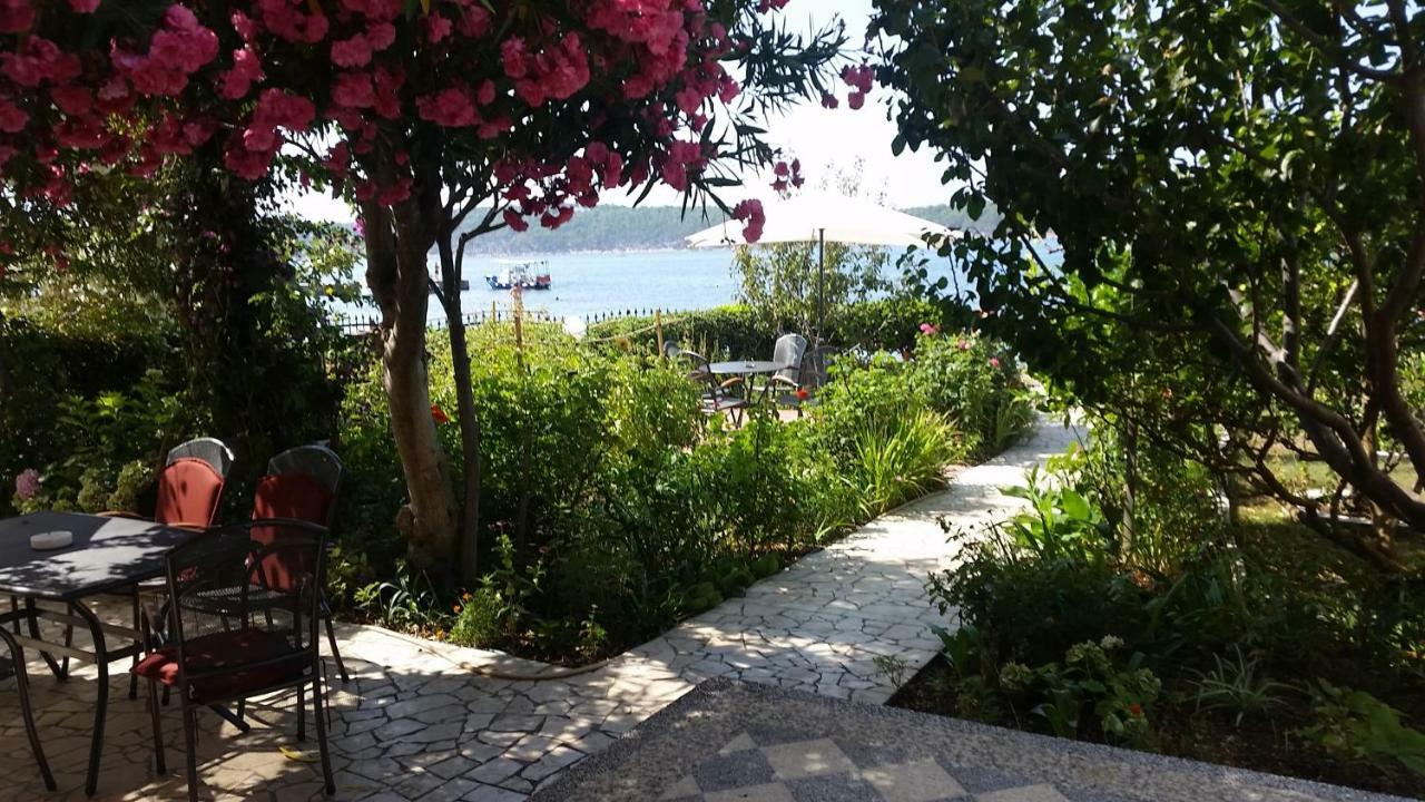 Apartments Antica Rab Town Exterior foto